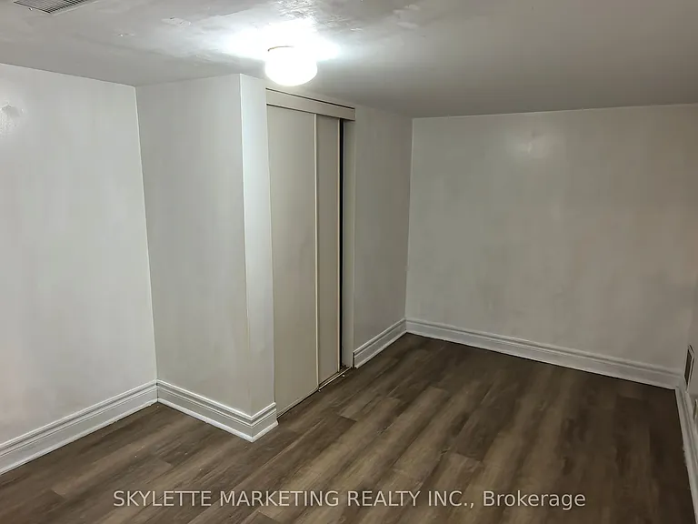 34 Ravenscroft Cir #BASEMENT — Photo 15