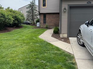 2921 Prospect Point Dr, Villa Hills, KY 41017