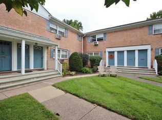 96 Meyer Oval, Pearl River, NY 10965