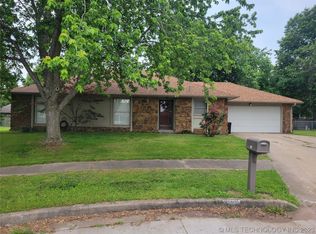 1508 Hawthorne Ct, Pryor, OK 74361