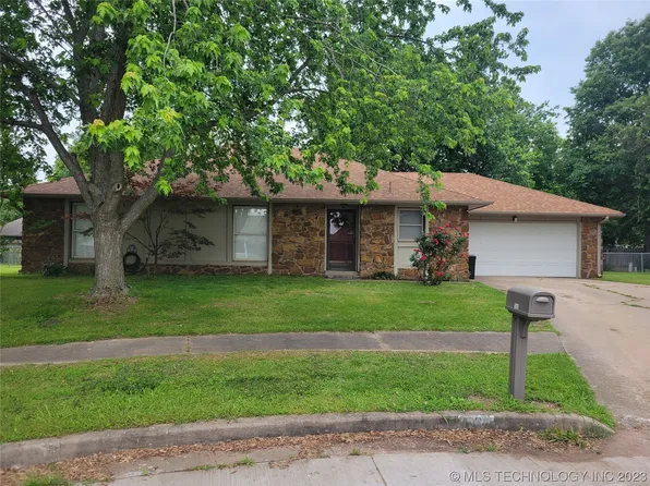 1508 Hawthorne Ct, Pryor, OK 74361