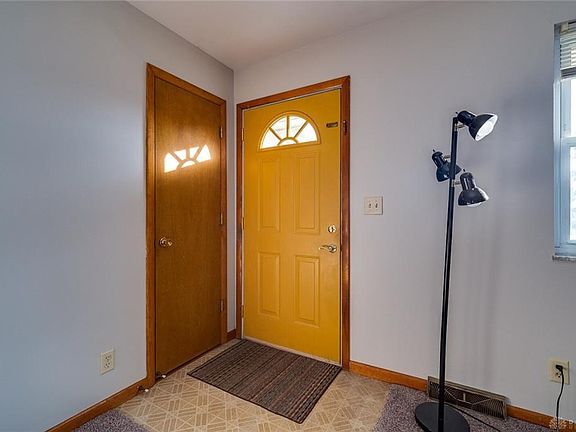 5th image of 98 Arthur Ave