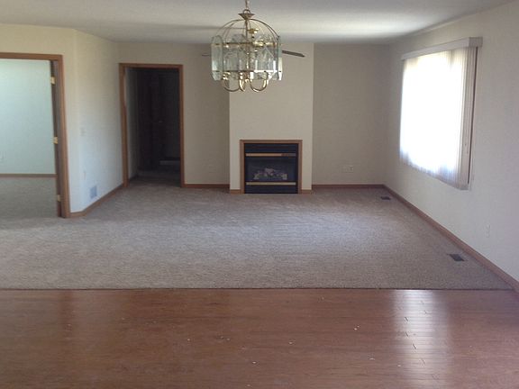 Dining room/ Living room