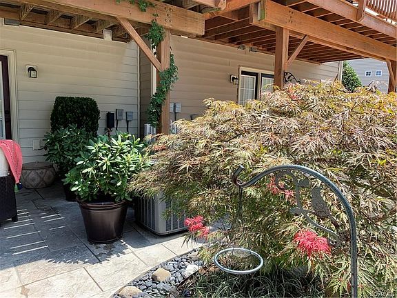 3rd image of 2903 Murano Way