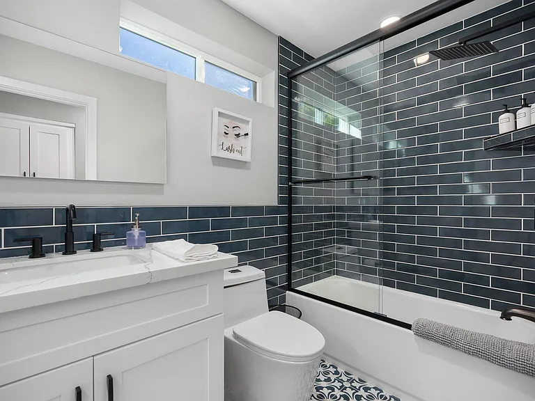 8946 E Gray Rd — Photo 20