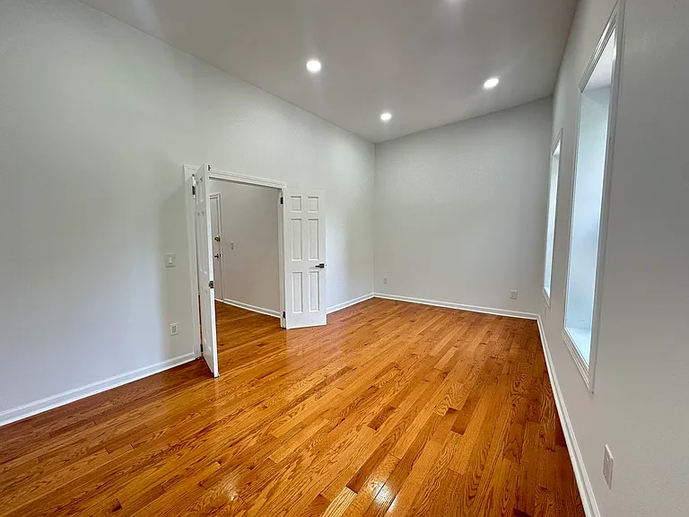 671 Flatbush Ave #3 — Photo 8