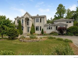 64 Tamarack Rd, Mahopac, NY 10541