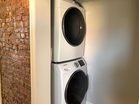 4th image of 45 Clifton Pl #23B
