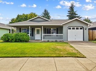 946 Bennett Ln, Eugene, OR 97404