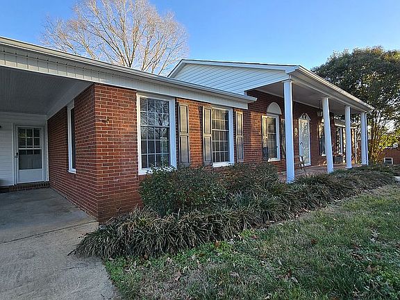 3rd image of 310 Roy Eaker Rd