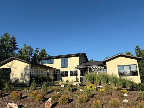 128 Sanctuary Ln Photo 1