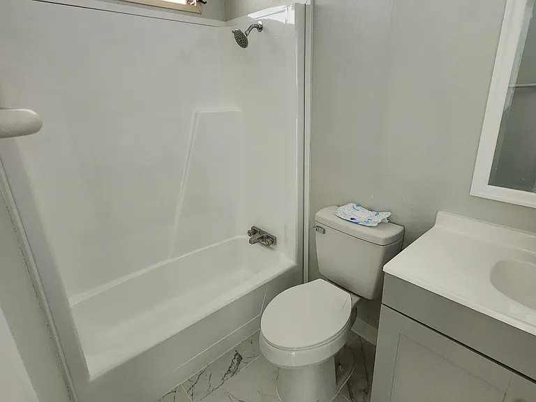 2029 Warwick Hills Dr — Photo 17