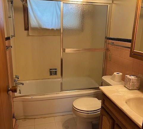 5th image of 716 Gravel St