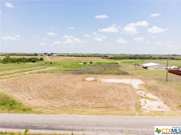 1745 County Road 487, Taylor, TX 76574