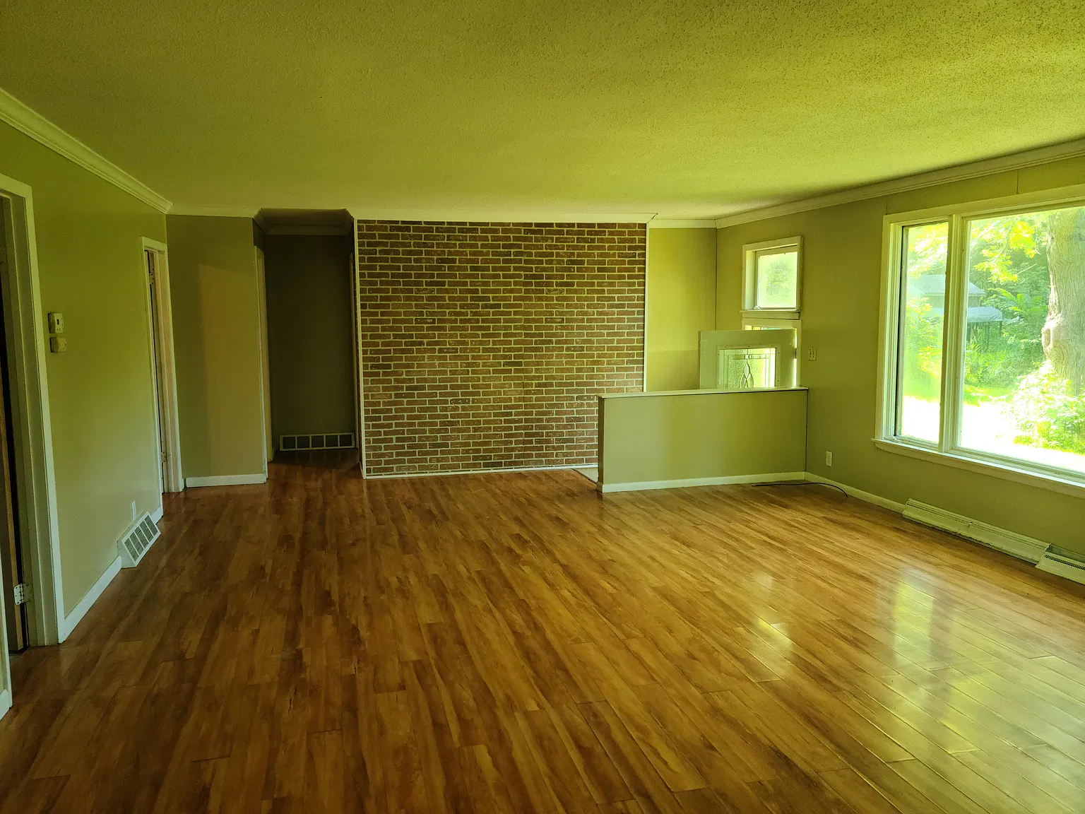 Hickory Nut Ln, Edgerton — Photo 1