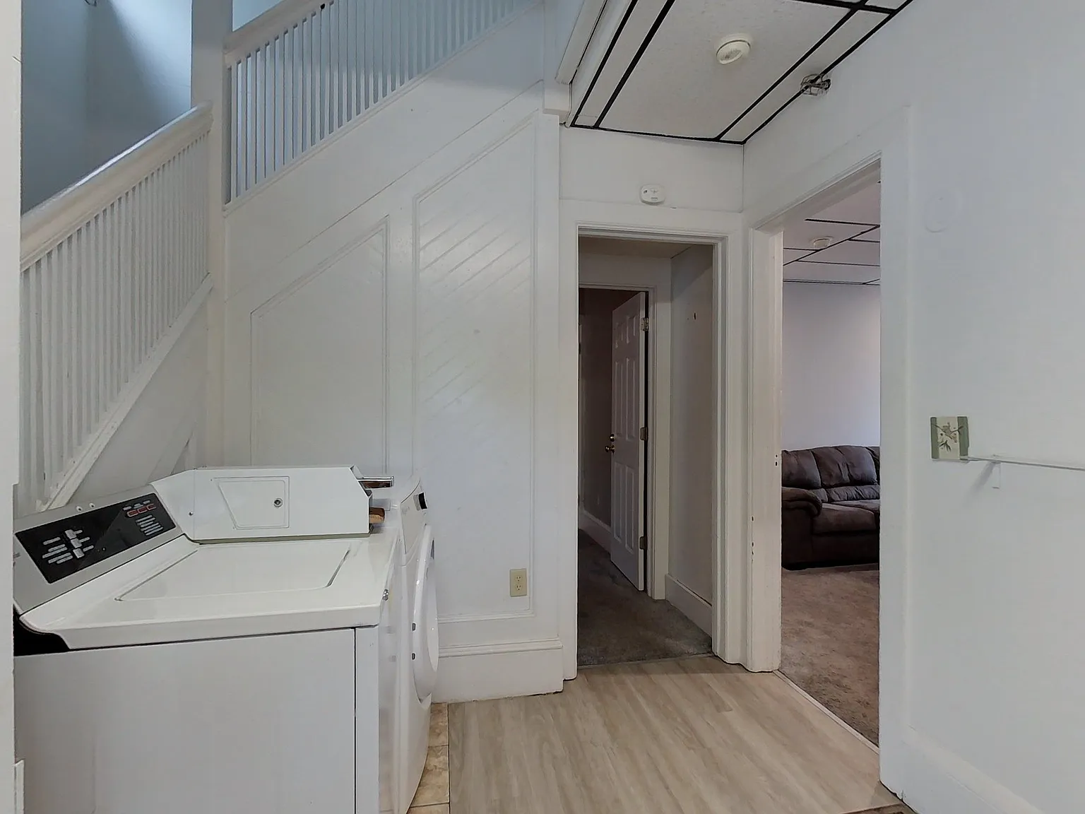 5 bed, 2085 sqft, $5,700 — Photo 4