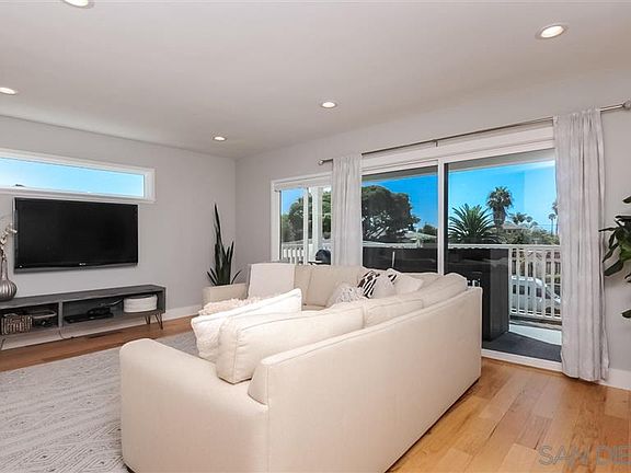 5th image of 1018 Beryl St