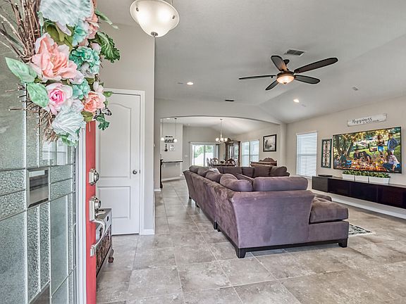 4th image of 84 Ferris Dr