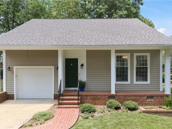 6 Willow Oak St, Elon, NC 27244