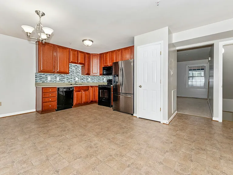 Dining/Kitchen