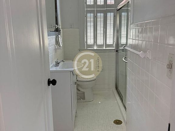 2nd image of 751 Shirley Ave APT 2
