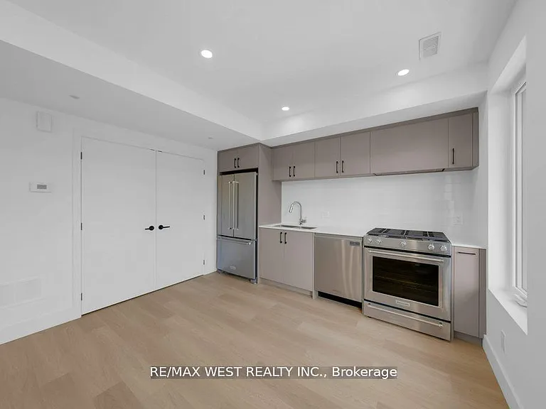 502 Atlas Ave #C — Photo 18