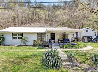 5215 Kanawha Trl, Covington, VA 24426
