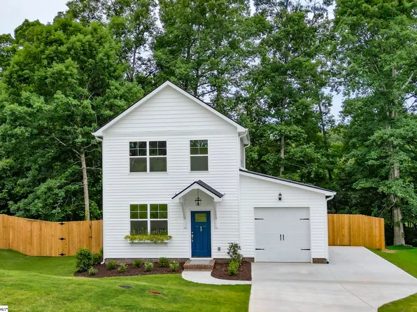 99 Sangamo Dr, Greenville, SC 29611