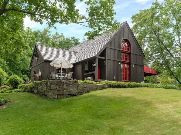 829 Rockdale Rd, Butler, PA 16002