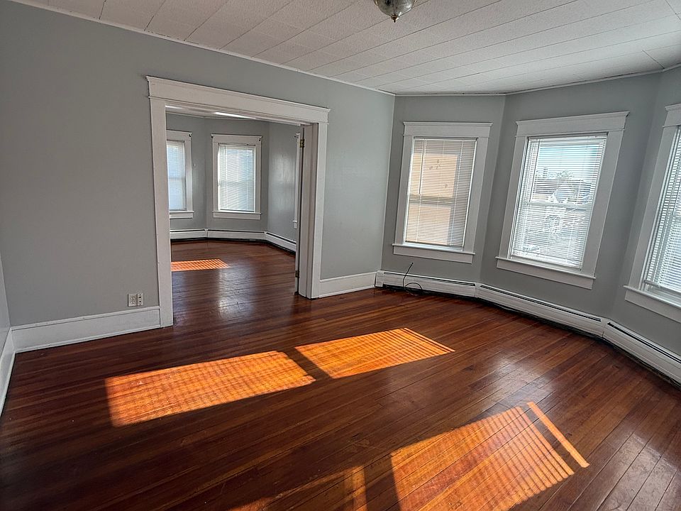1st image of 30 Exchange St #3