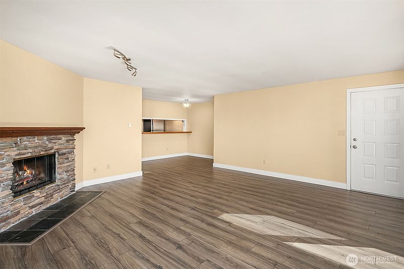 5th image of 28426 S 16th Ave