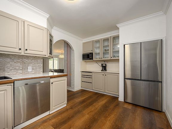 4th image of 1355 Frederick Rd