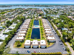 1155 Sandpiper St APT G2, Naples, FL 34102