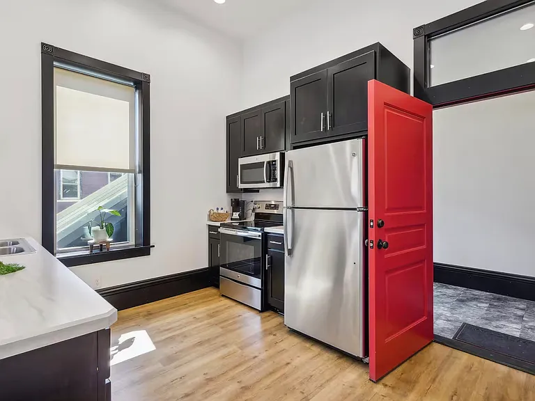 4 S Washington St #A — Photo 4