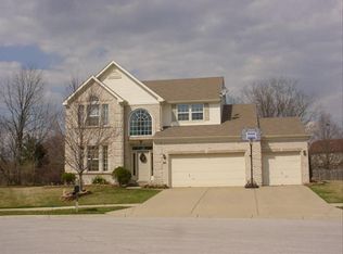 1008 Wildwood Ln, Greenwood, IN