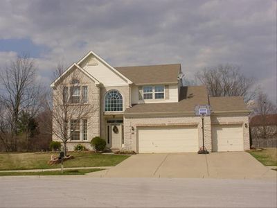 1008 Wildwood Ln, Greenwood, IN, 46143