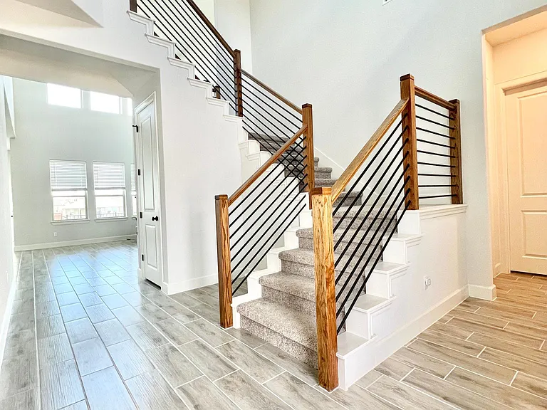 6904 Empresa Dr — Photo 2