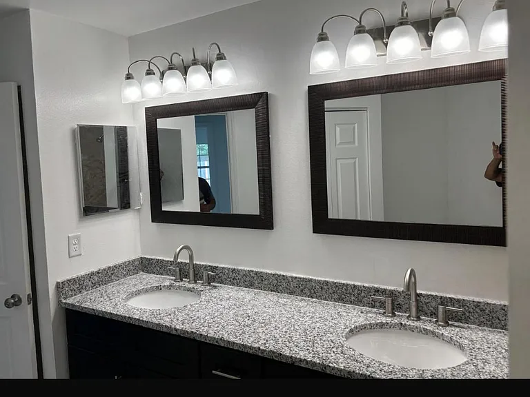 658 Royalty Ct — Photo 21