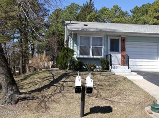 7A Moccasin Dr, Whiting, NJ 08759