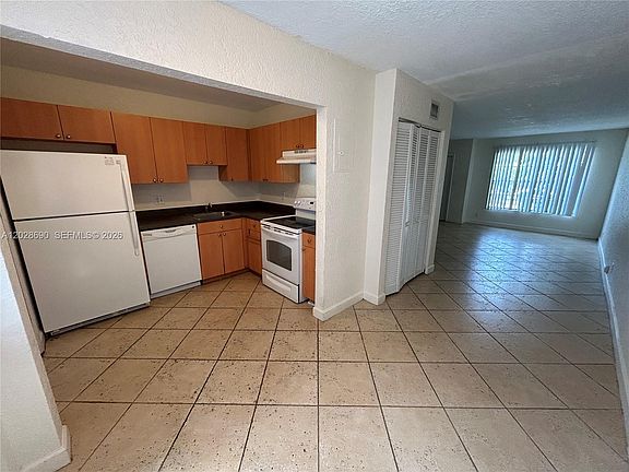 3rd image of 4815 NW 9th Dr #4815