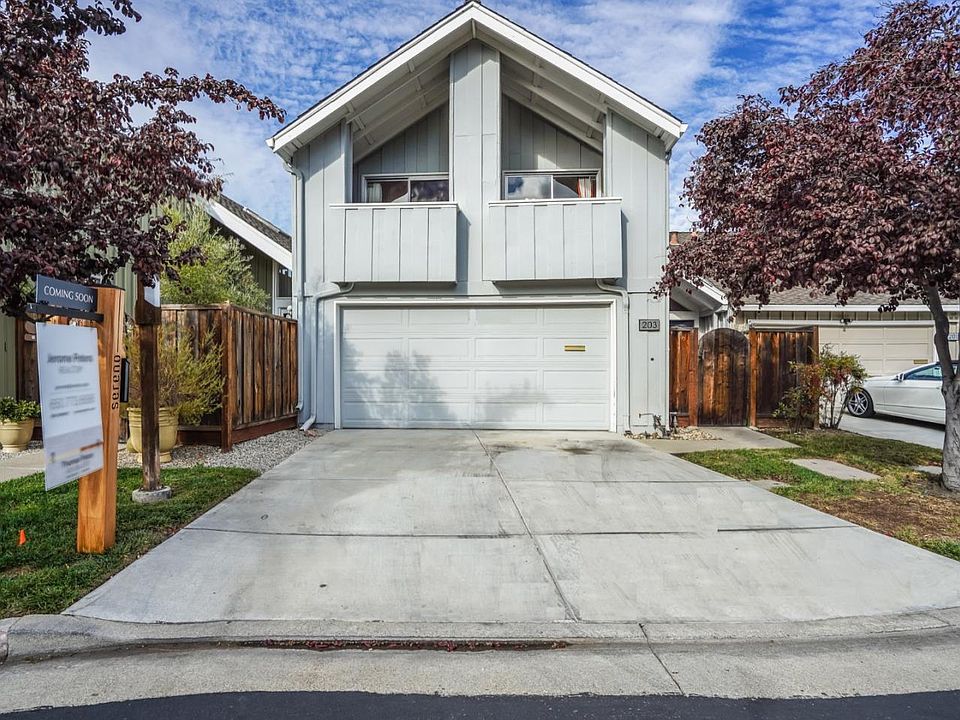 1st image of 203 Elm Wood Ct