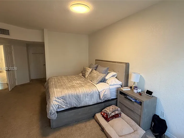 735 SW 148th Ave #1711 — Photo 21