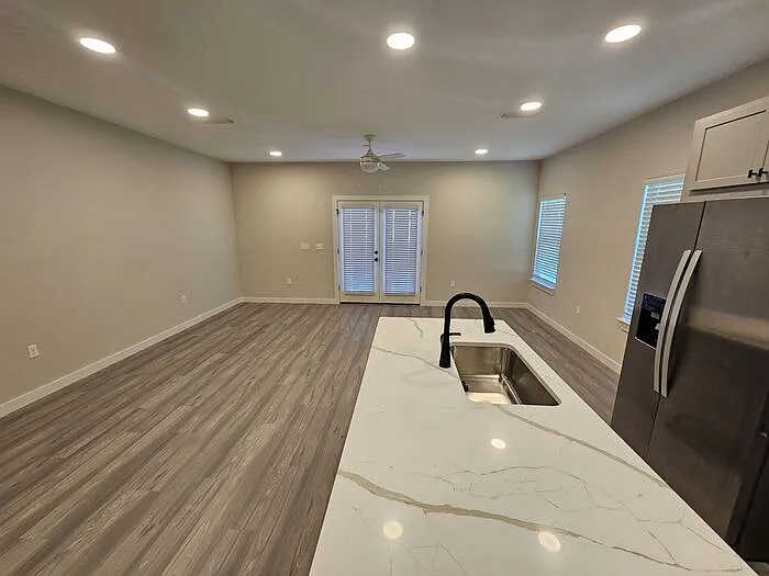 Building Photo - 469 Westgate Way