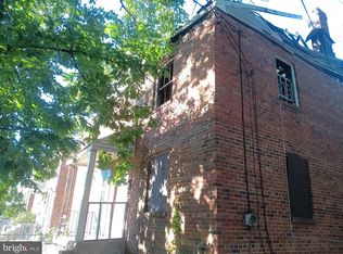 330 Oakland St, Trenton, NJ 08618