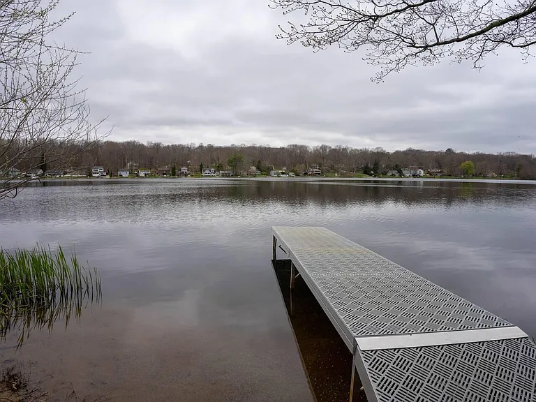 63 Lakeside Dr — Photo 20
