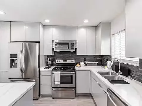 10614 Eastborne Ave #203 — Photo 8