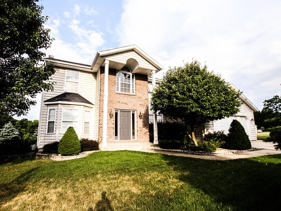1st image of 10117 Newcastle Ct