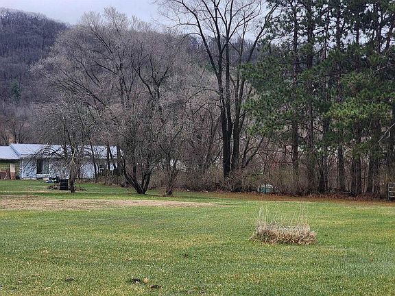 5th image of 17432 Oakes Road
