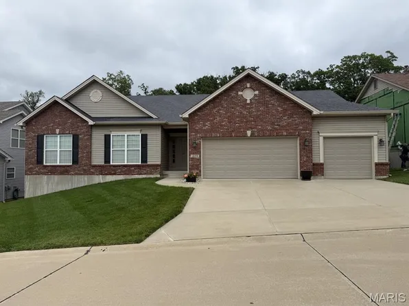 1628 Beckham Ridge Ct, Saint Louis, MO 63146