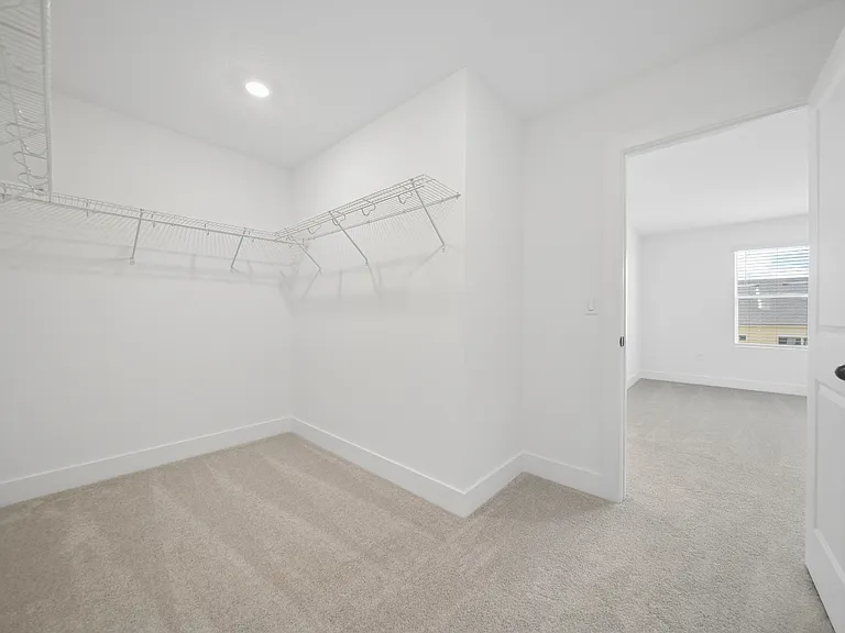 15219 Hamlin Park Dr #15219 — Photo 22